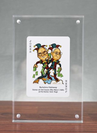 2004 Berkshire Hathaway Annual General Meeting Warren Buffett and Charlie Munger Joker Display Card