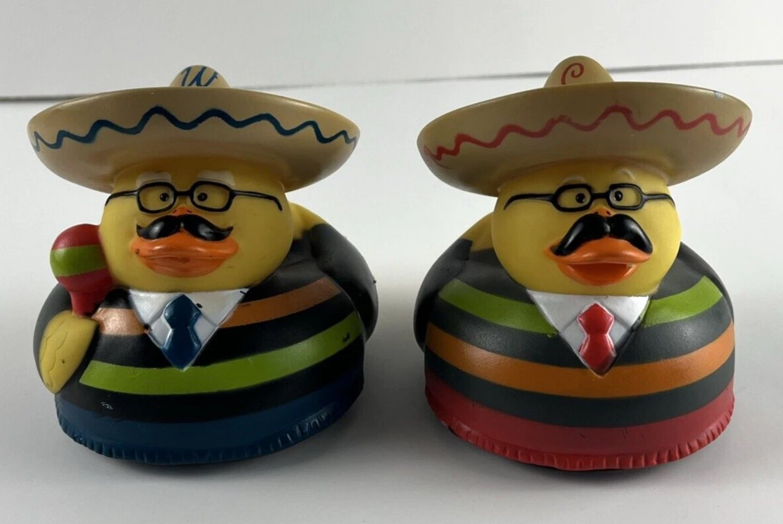 2014 Berkshire Hathaway Annual General Meeting Warren Buffett and Charlie Munger Rubber Ducks